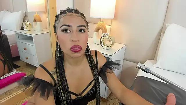 AntoniaRoss_ from StripChat is Freechat