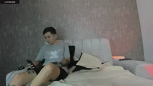 appocalypsee on StripChat
