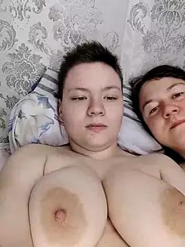 Girls: discover live performances with matured cam models, from teasing to fixations, in a variety of stunning live sex cams.