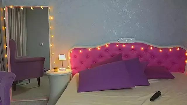 Ariana_Petite from StripChat is Freechat