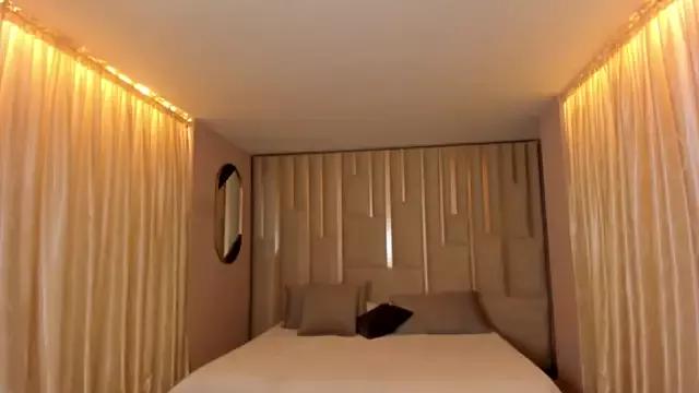 ArianaDumont from StripChat