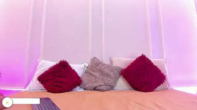 Arianasweeet from StripChat is Freechat