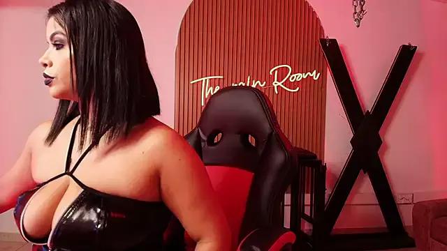 Girls: discover live performances with matured cam models, from teasing to fixations, in a variety of stunning live sex cams.