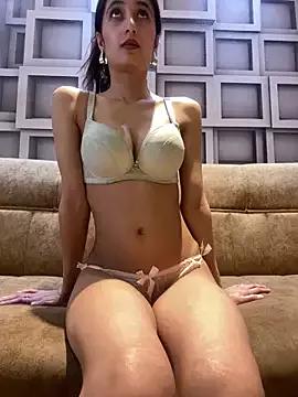 AriaXFlirt from StripChat is Freechat