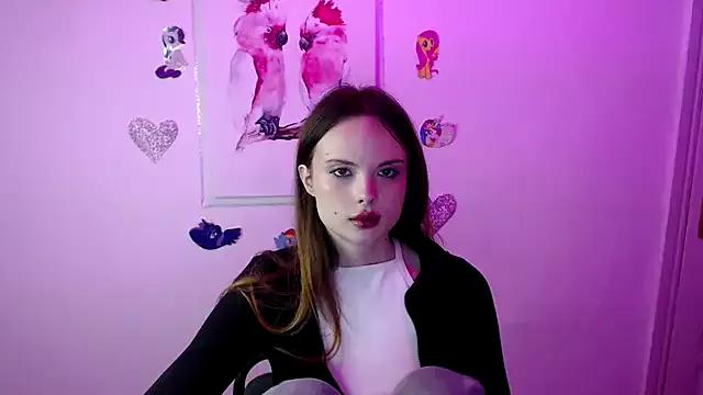 Ariella_ari from StripChat is Freechat