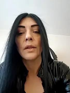 AryaSummers from StripChat