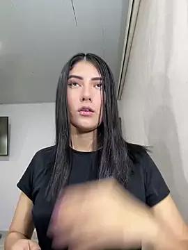 Girls: discover live performances with matured cam models, from teasing to fixations, in a variety of stunning live sex cams.