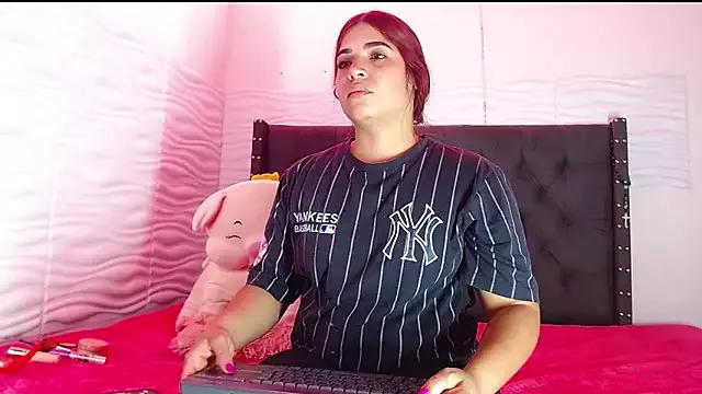Girls: discover live performances with matured cam models, from teasing to fixations, in a variety of stunning live sex cams.