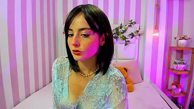Ashley_petit from StripChat is Freechat