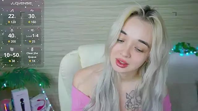 Girls: discover live performances with matured cam models, from teasing to fixations, in a variety of stunning live sex cams.