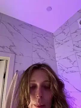 Girls: discover live performances with matured cam models, from teasing to fixations, in a variety of stunning live sex cams.