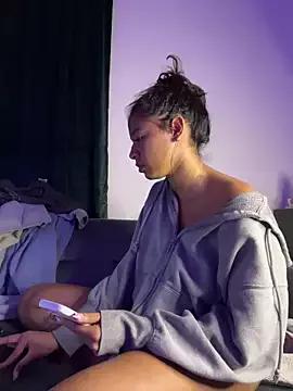 Girls: discover live performances with matured cam models, from teasing to fixations, in a variety of stunning live sex cams.