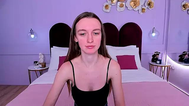 Girls: discover live performances with matured cam models, from teasing to fixations, in a variety of stunning live sex cams.