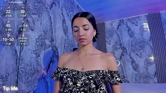 Girls: discover live performances with matured cam models, from teasing to fixations, in a variety of stunning live sex cams.