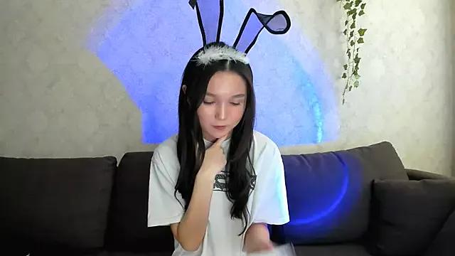 Girls: discover live performances with matured cam models, from teasing to fixations, in a variety of stunning live sex cams.