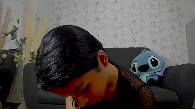 Girls: discover live performances with matured cam models, from teasing to fixations, in a variety of stunning live sex cams.