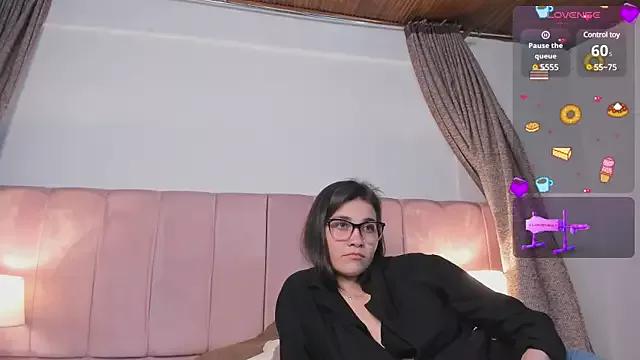 Girls: discover live performances with matured cam models, from teasing to fixations, in a variety of stunning live sex cams.