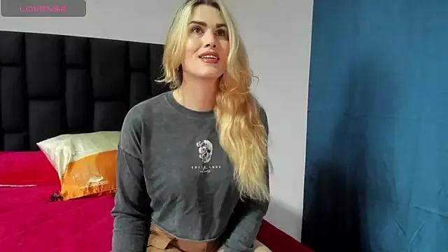 Girls: discover live performances with matured cam models, from teasing to fixations, in a variety of stunning live sex cams.