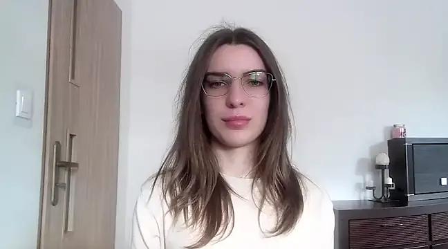 Girls: discover live performances with matured cam models, from teasing to fixations, in a variety of stunning live sex cams.
