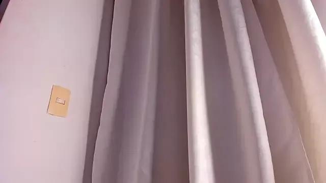 Avaline_Blancx from StripChat
