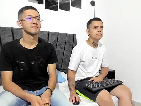 azael_horny_latin from StripChat is Freechat