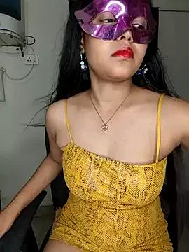 Girls: discover live performances with matured cam models, from teasing to fixations, in a variety of stunning live sex cams.