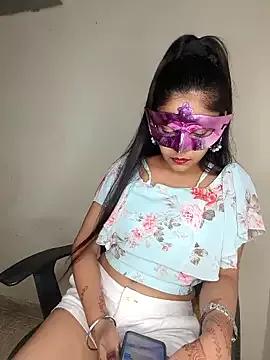 Girls: discover live performances with matured cam models, from teasing to fixations, in a variety of stunning live sex cams.