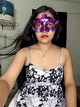 Girls: discover live performances with matured cam models, from teasing to fixations, in a variety of stunning live sex cams.