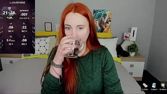BabeLessi from StripChat
