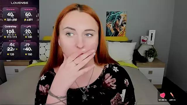 BabeLessi from StripChat