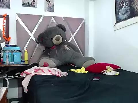 baby_pretty_veneno from StripChat