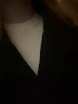 Girls: discover live performances with matured cam models, from teasing to fixations, in a variety of stunning live sex cams.