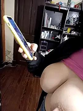 Girls: discover live performances with matured cam models, from teasing to fixations, in a variety of stunning live sex cams.