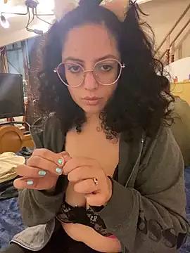 Girls: discover live performances with matured cam models, from teasing to fixations, in a variety of stunning live sex cams.