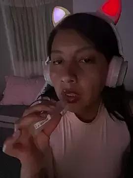 Bamby_milflatina from StripChat is Freechat