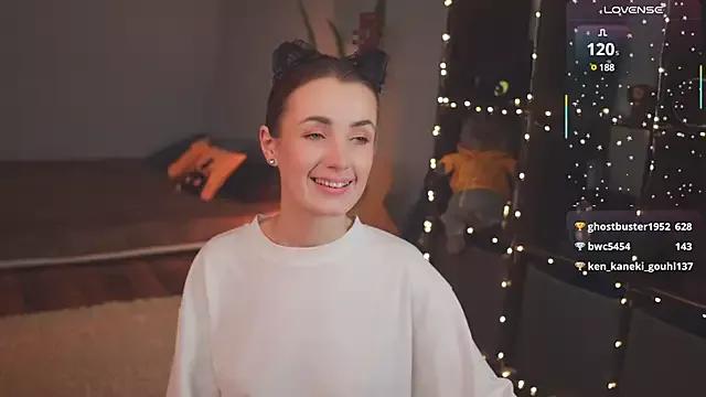 bananya_kitty from StripChat