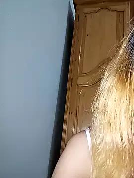 barbieelove from StripChat