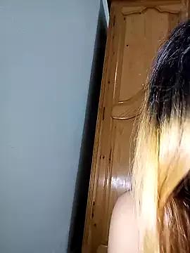 barbieelove from StripChat