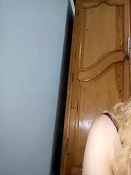 barbieelove from StripChat