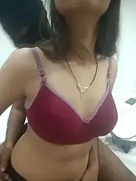 Girls: discover live performances with matured cam models, from teasing to fixations, in a variety of stunning live sex cams.