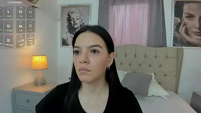 Beautyari_ from StripChat is Freechat