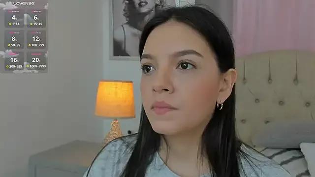 Girls: discover live performances with matured cam models, from teasing to fixations, in a variety of stunning live sex cams.