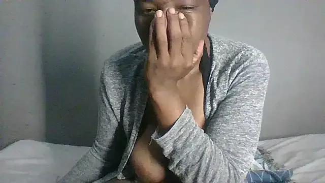 BeejayLoverxx from StripChat