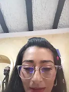 Girls: discover live performances with matured cam models, from teasing to fixations, in a variety of stunning live sex cams.