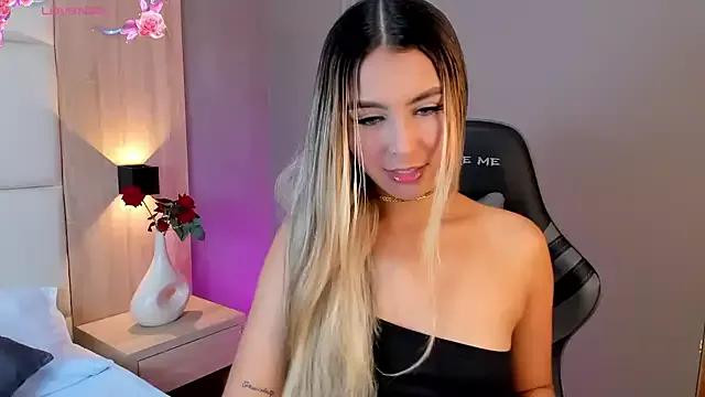 Girls: discover live performances with matured cam models, from teasing to fixations, in a variety of stunning live sex cams.