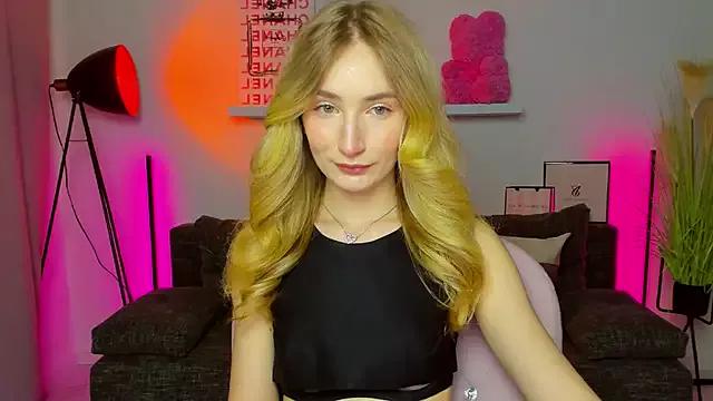 bella__rose from StripChat