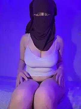 Girls: discover live performances with matured cam models, from teasing to fixations, in a variety of stunning live sex cams.