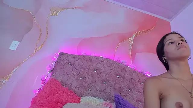 Girls: discover live performances with matured cam models, from teasing to fixations, in a variety of stunning live sex cams.
