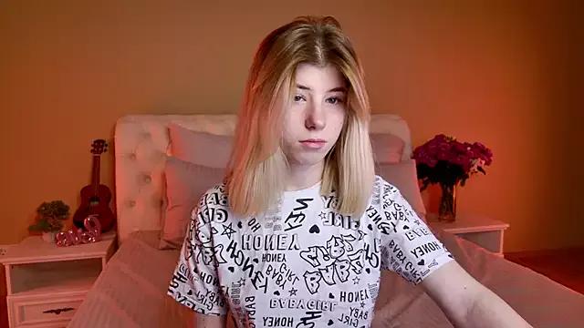 Girls: discover live performances with matured cam models, from teasing to fixations, in a variety of stunning live sex cams.