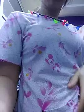 Girls: discover live performances with matured cam models, from teasing to fixations, in a variety of stunning live sex cams.